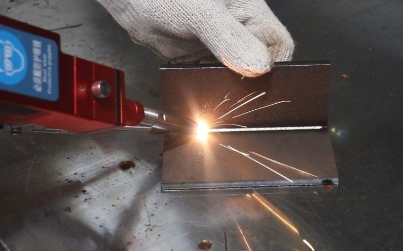 手持式光纖激光焊接機采購指南