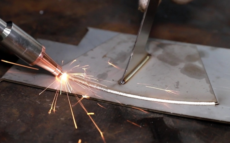 激光焊接熔池動態控制系統